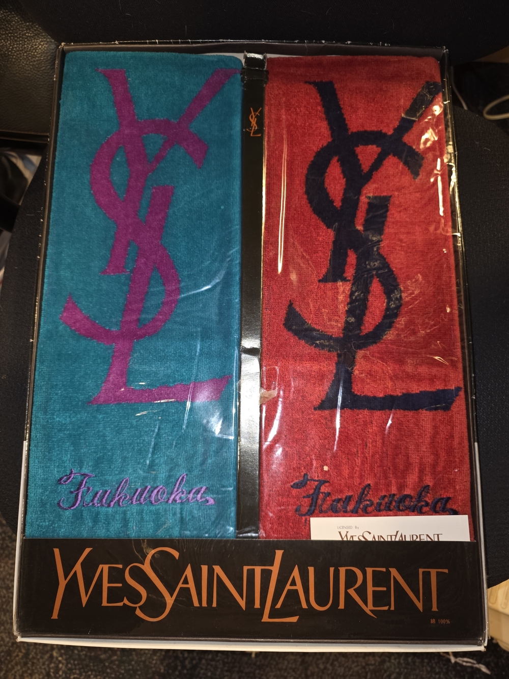 Yves Saint Laurent Logo Large Towels - Teal & Red